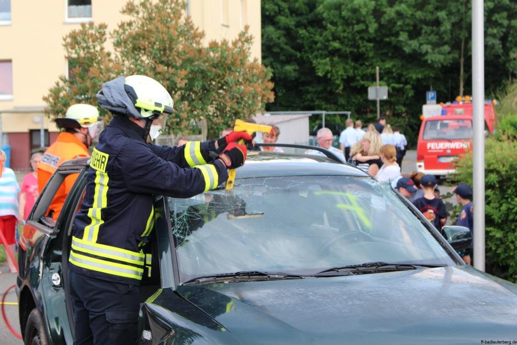 140 Jahre FF - Übergabe ELW-KdoW