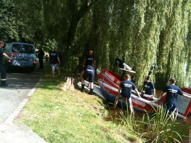 19. Papierbootregatta