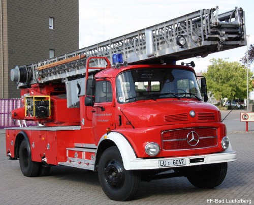 DLK 23/12 bei der Feuerwehr Maxdorf